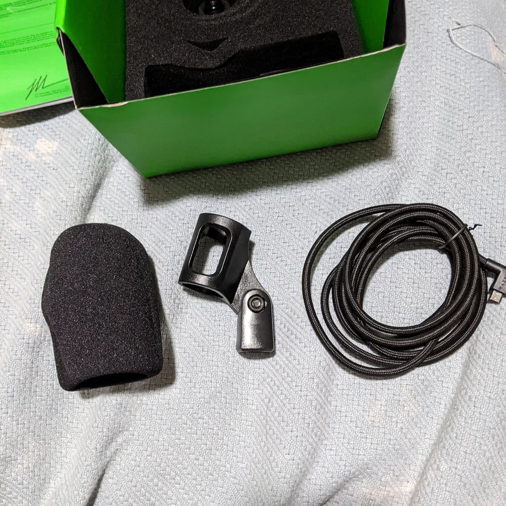Razer Seiren X USB Streaming Microphone
